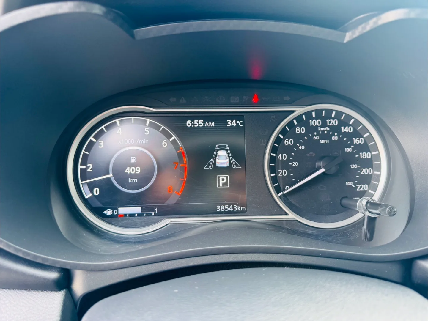 2024 Nissan Versa SR image indicator(10)