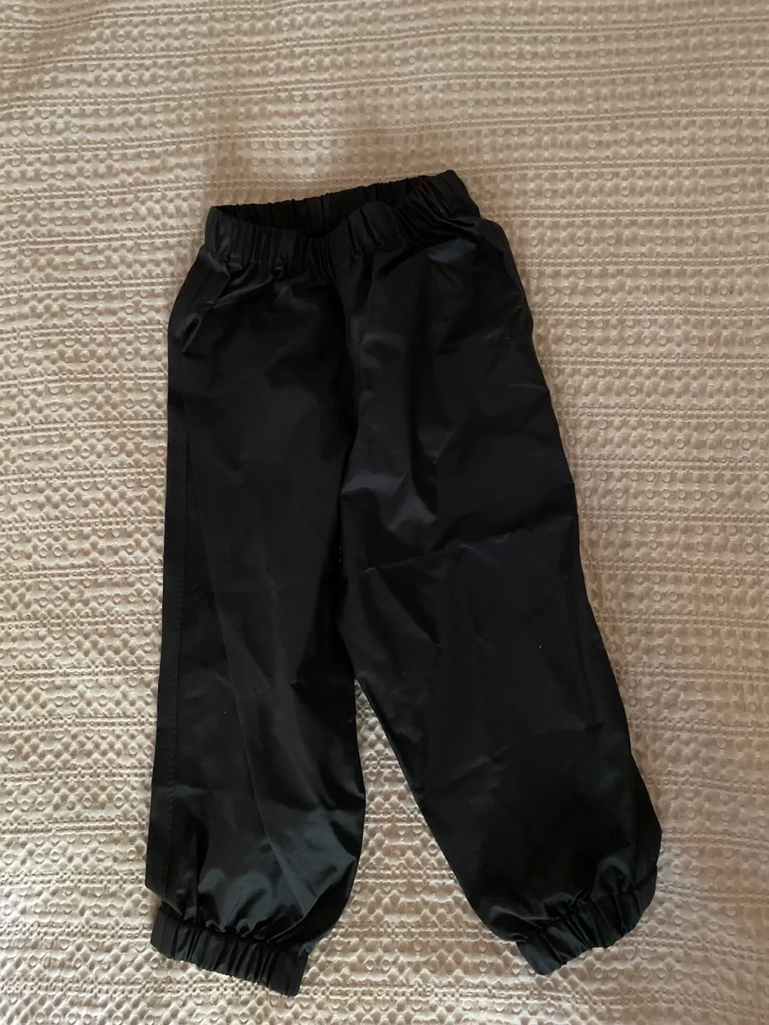 Kids MEC Black Pants Size 3 thumbnail