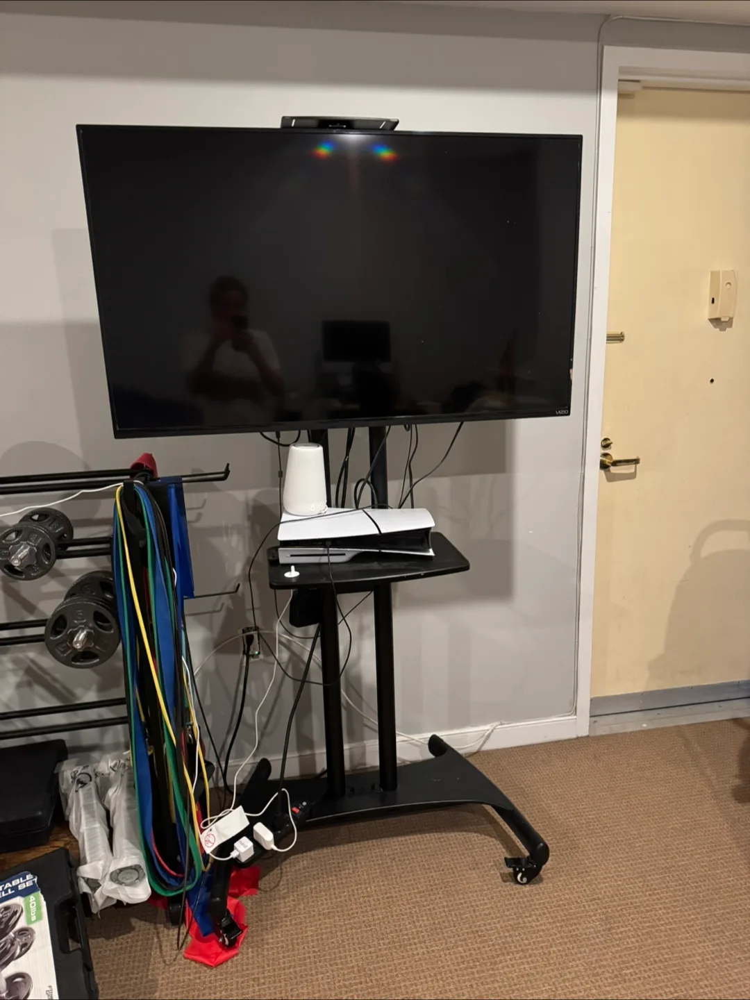 FREE TV and rolling rack thumbnail