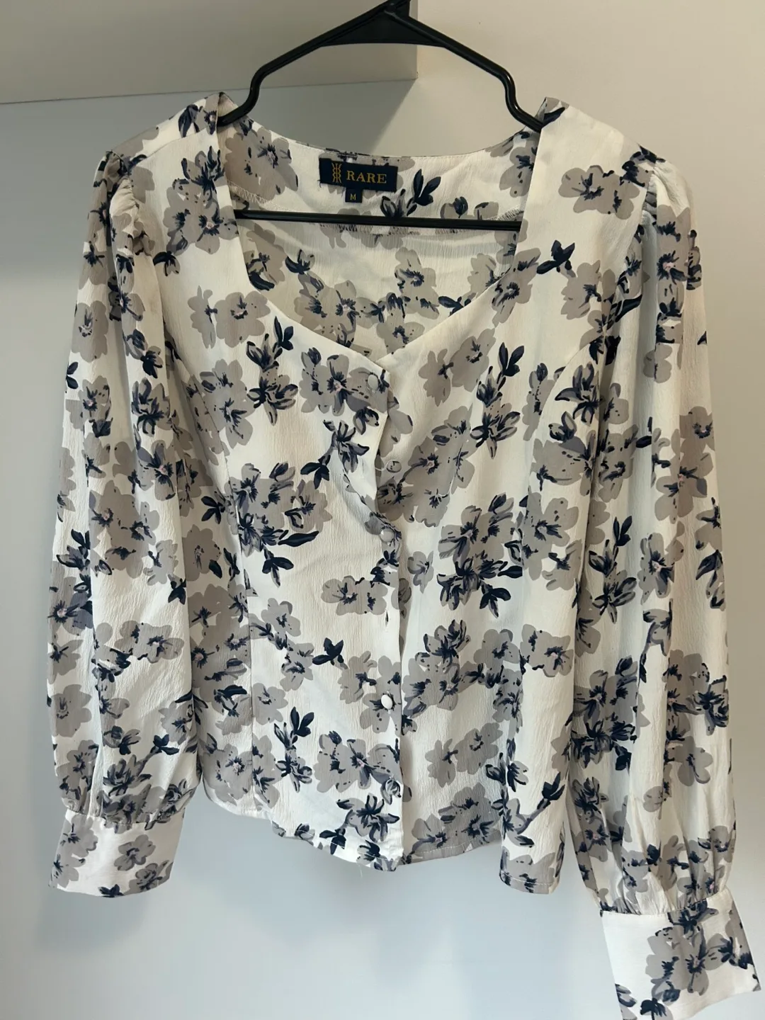 RARE Floral Blouse - Size M thumbnail