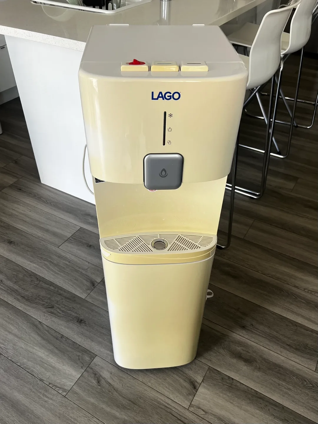 Water Dispenser thumbnail