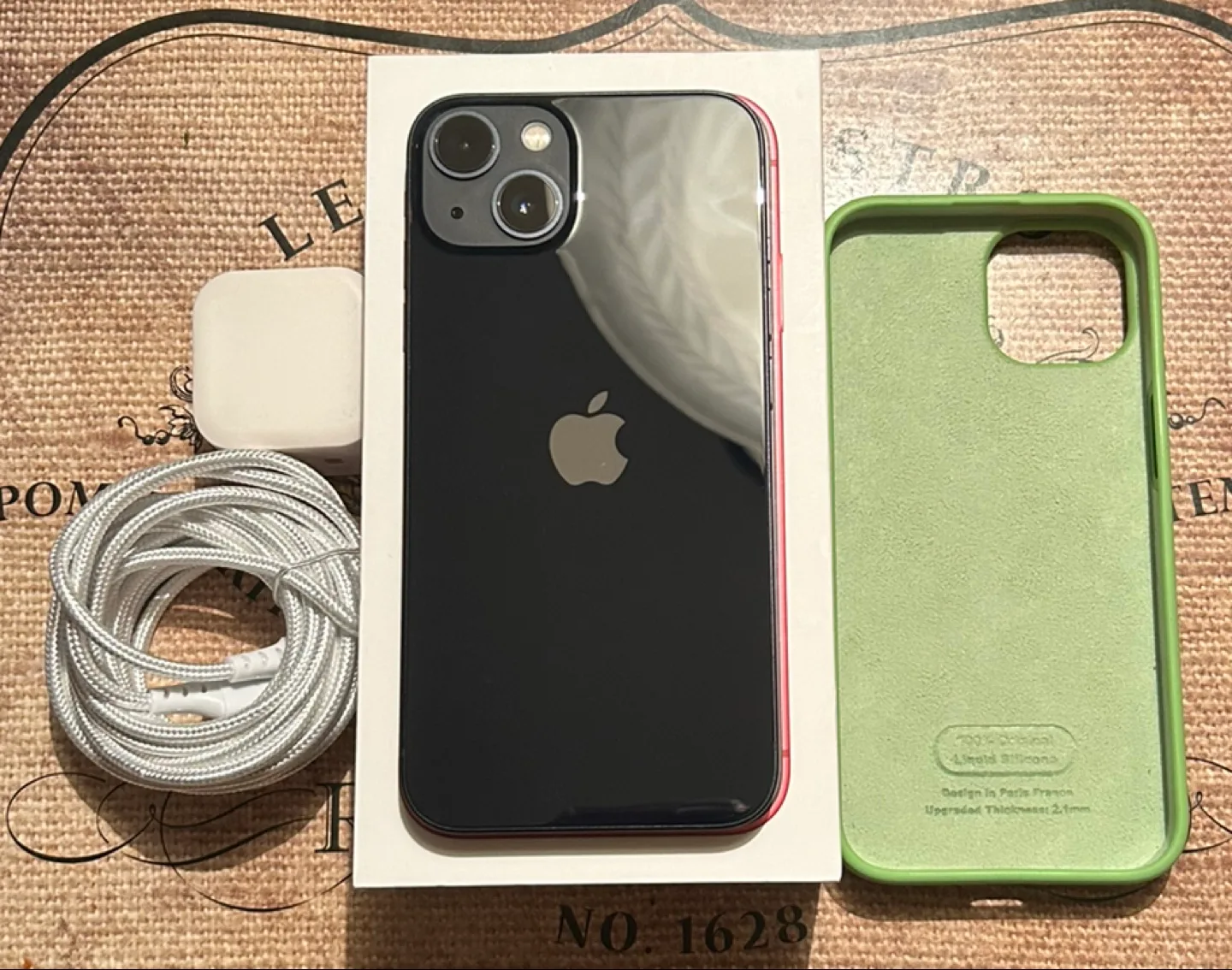 (100%) iPhone 13 128GB-Excellent Con+Accessories. thumbnail