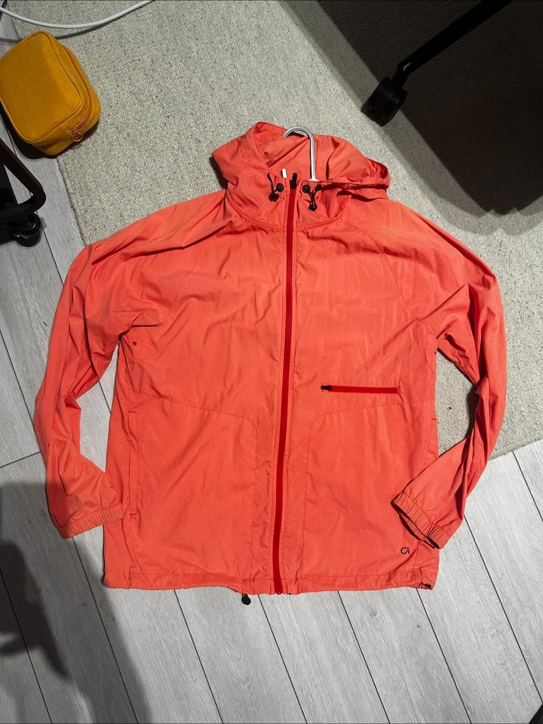 GapFit Coral Windbreaker - Size M thumbnail