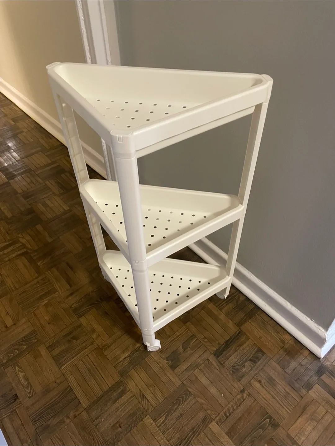 White Corner Shelf Unit thumbnail