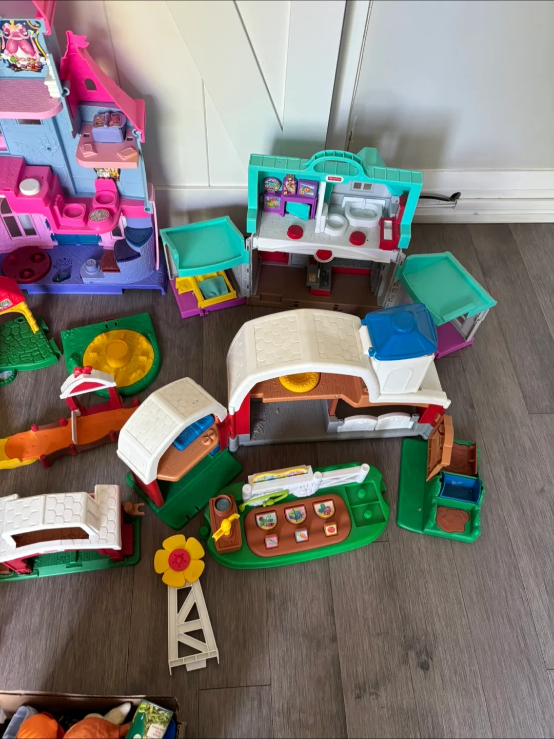 Fisher Price, Little People, PlaySkool Sets Bundle image indicator(3)