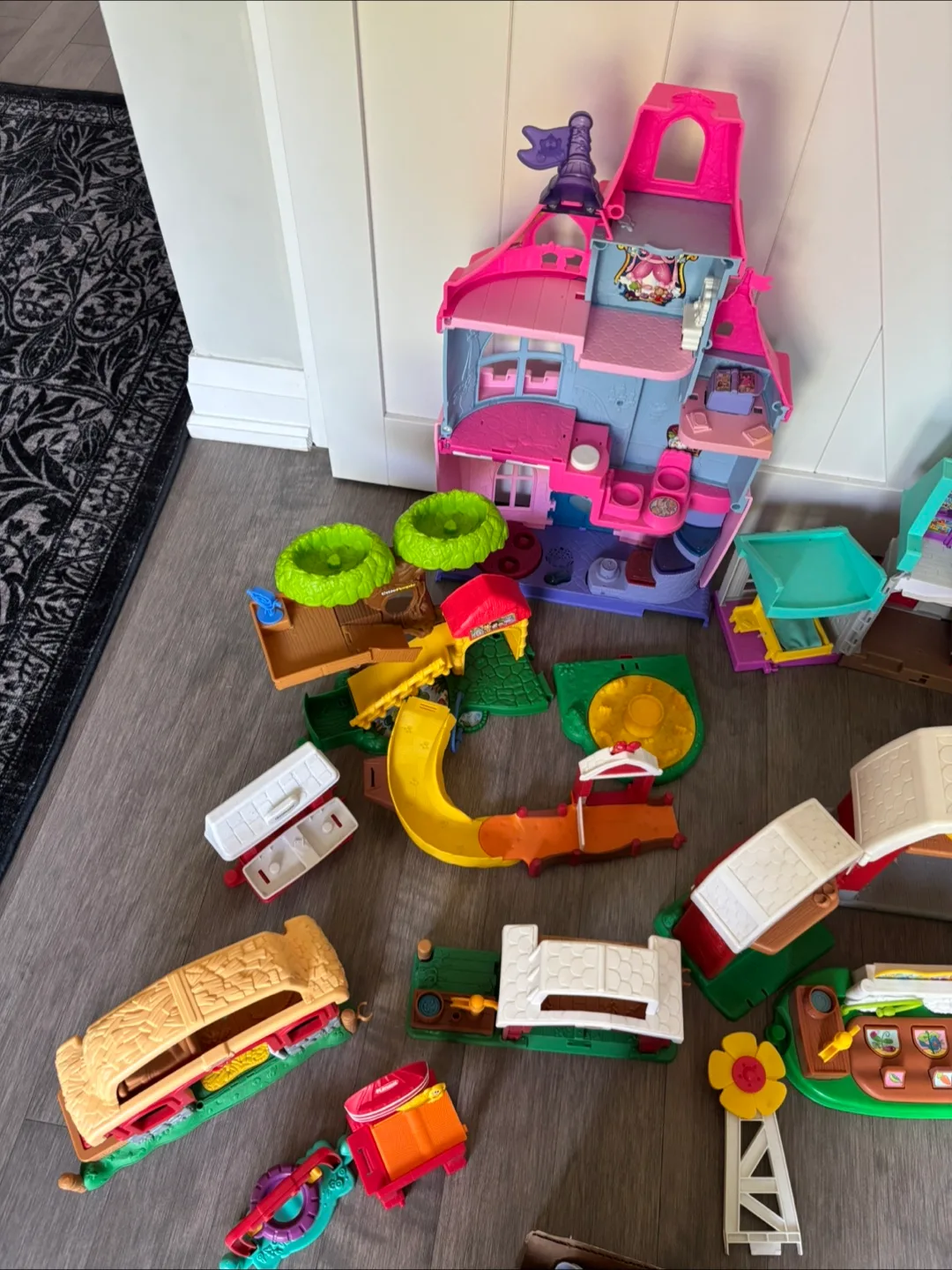 Fisher Price, Little People, PlaySkool Sets Bundle image indicator(2)