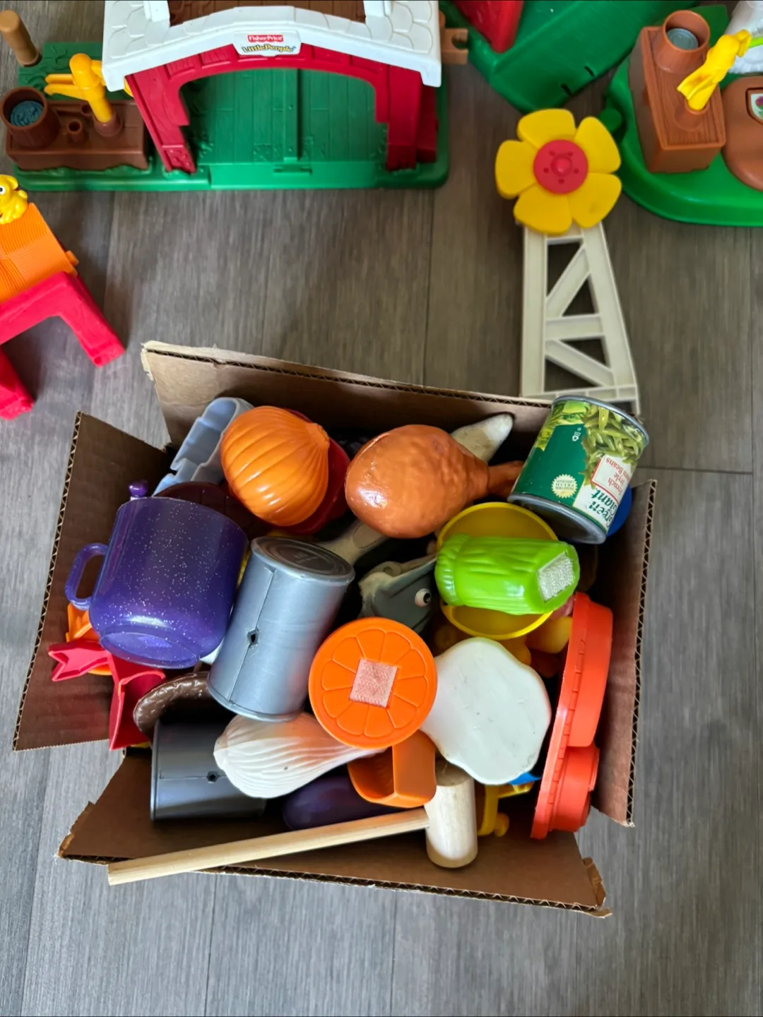 Fisher Price, Little People, PlaySkool Sets Bundle image indicator(4)