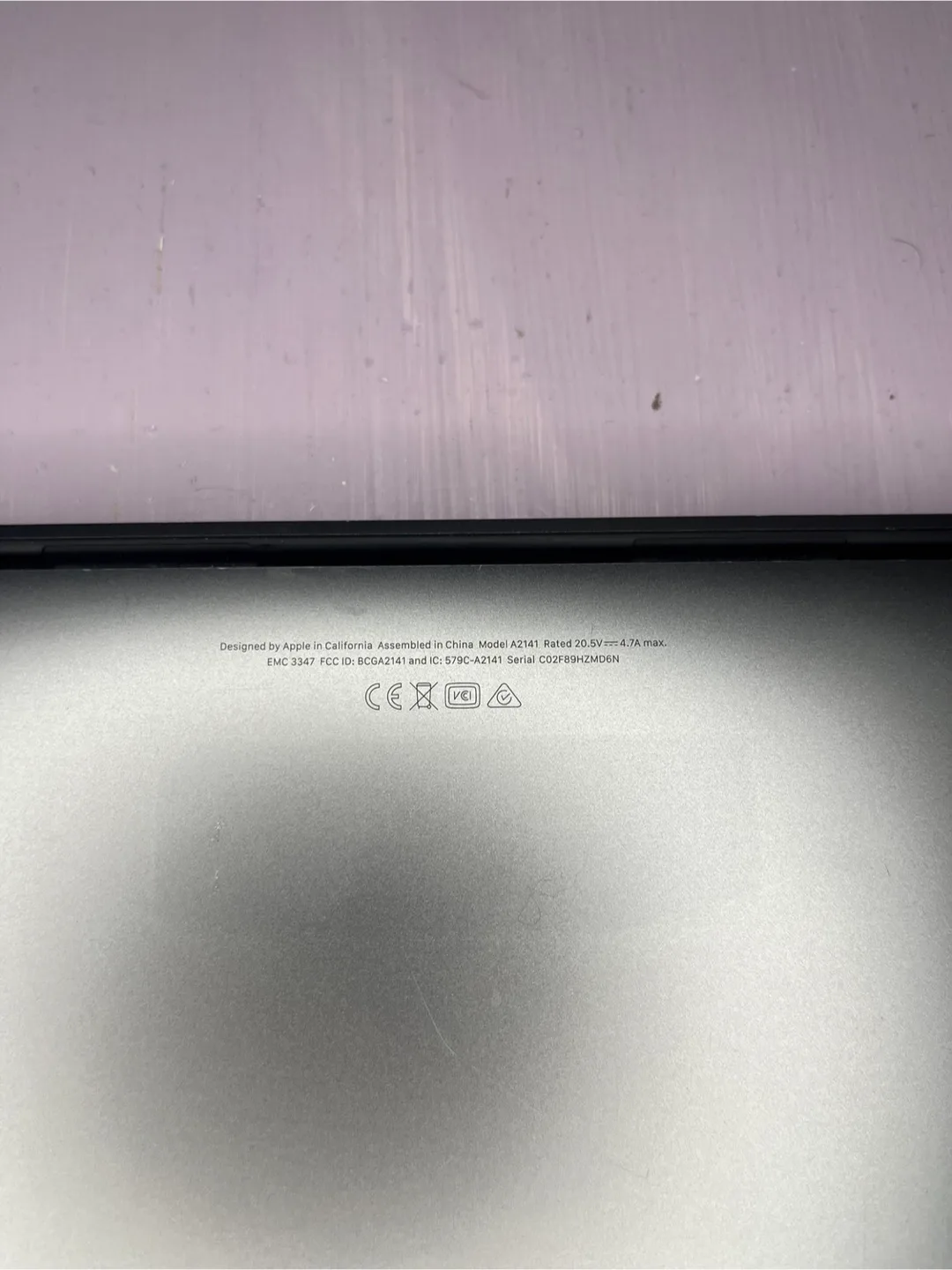 Apple MacBook Pro 16-inch image indicator(5)