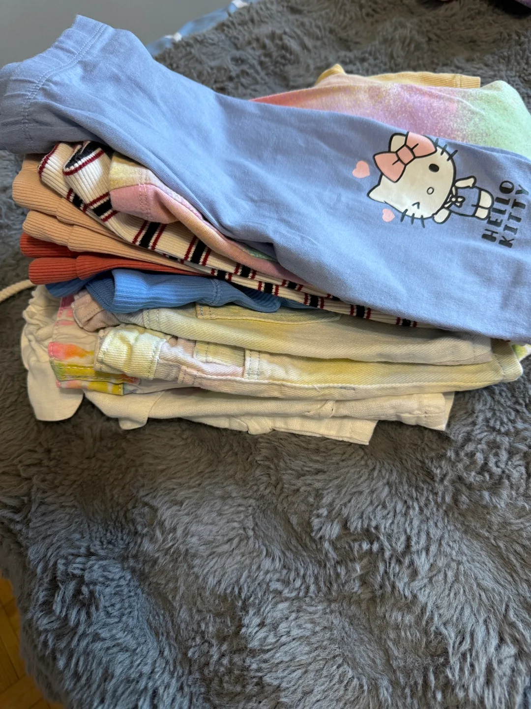 Girls' Bike Shorts Bundle - H&M, Gap, Zara, Hello Kitty thumbnail