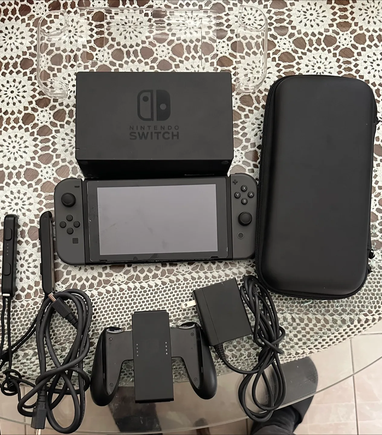 Nintendo Switch Console - Black V2 thumbnail