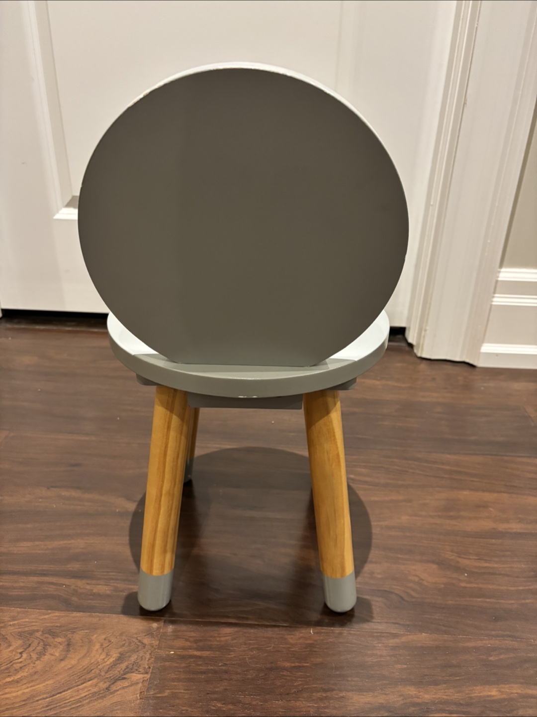 Kids Grey & Wood Accent Chair - photo 2