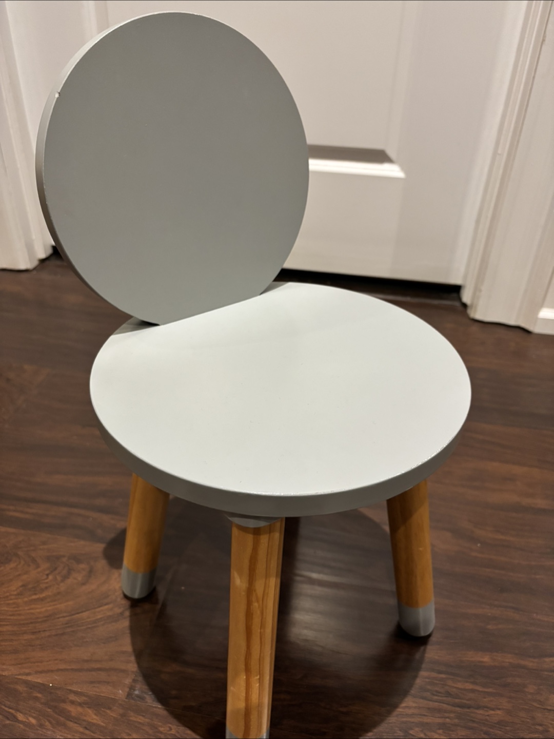 Kids Grey & Wood Accent Chair - photo 3