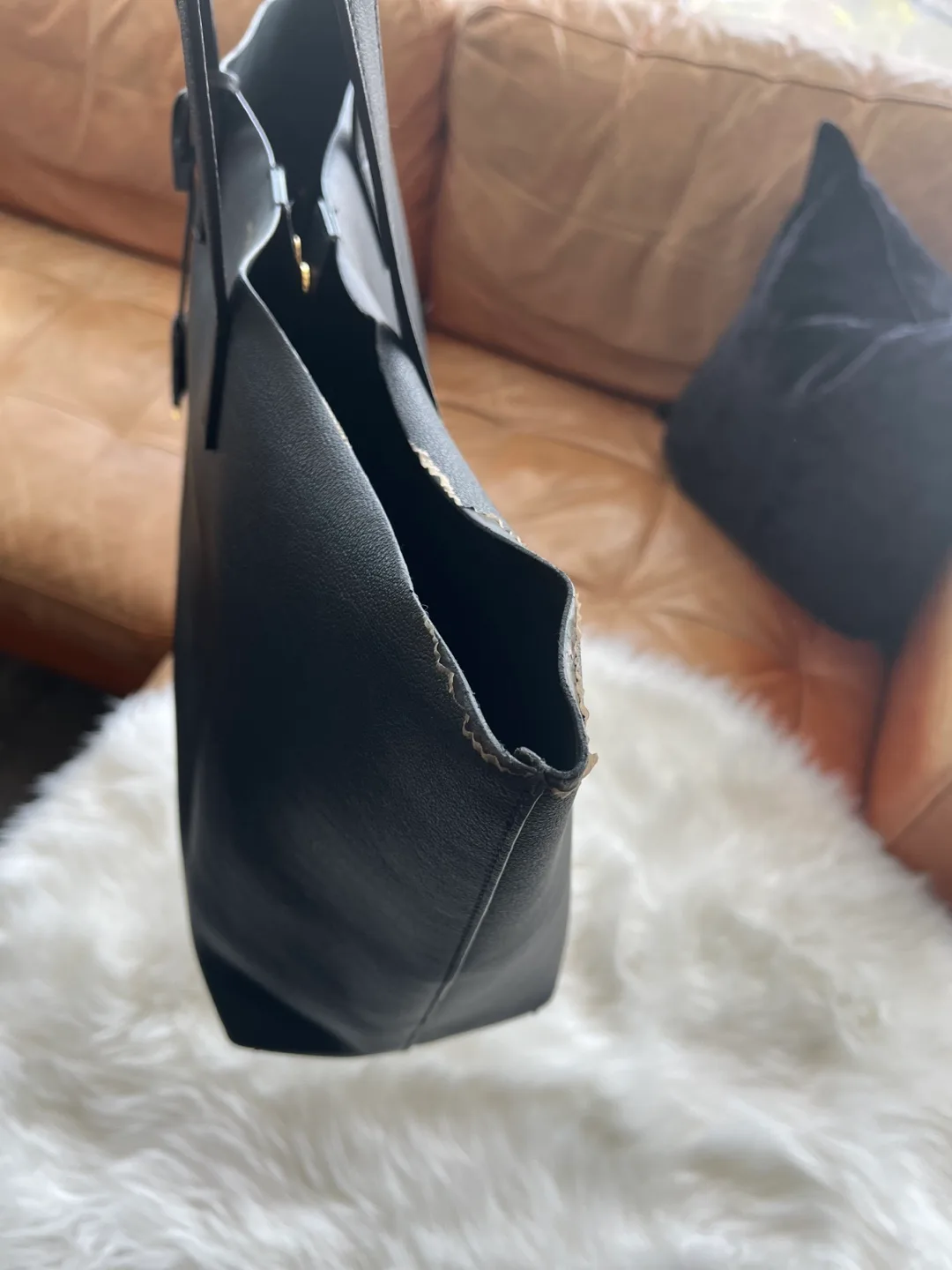 Saint Laurent Black Leather Tote Bag image indicator(5)