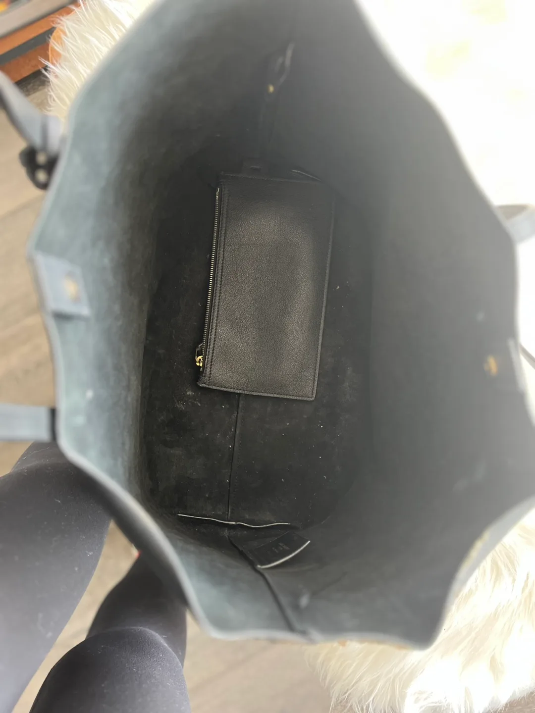 Saint Laurent Black Leather Tote Bag image indicator(7)