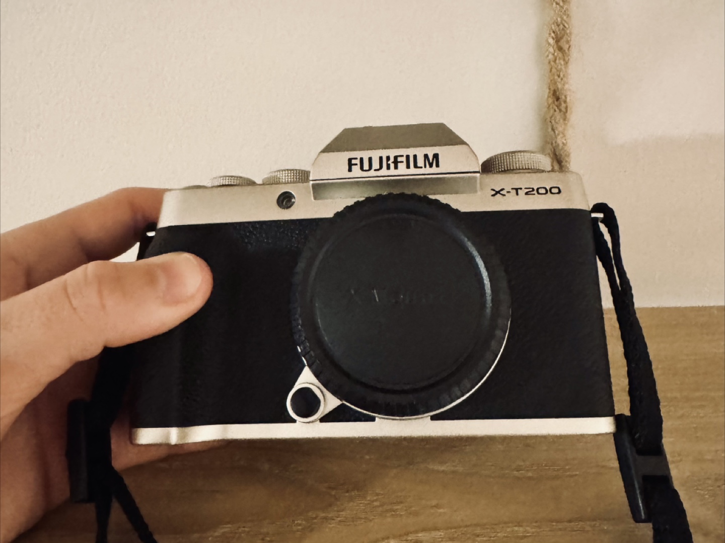 Fujifilm X-T200 Camera (Body Only) - photo 4