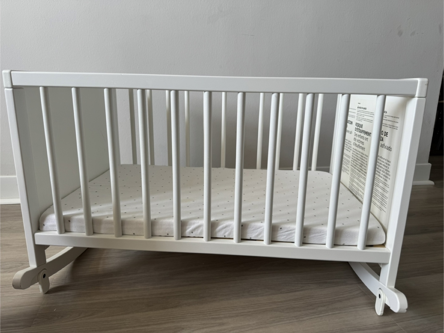 White Baby Crib - photo 2