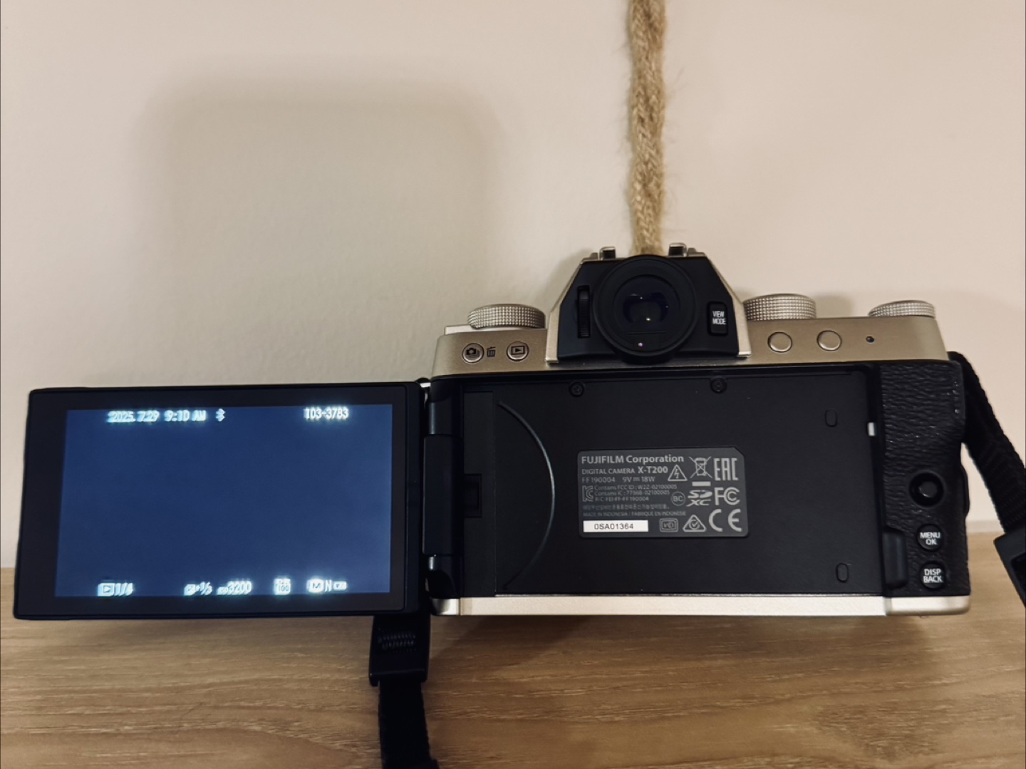 Fujifilm X-T200 Camera (Body Only) - photo 5