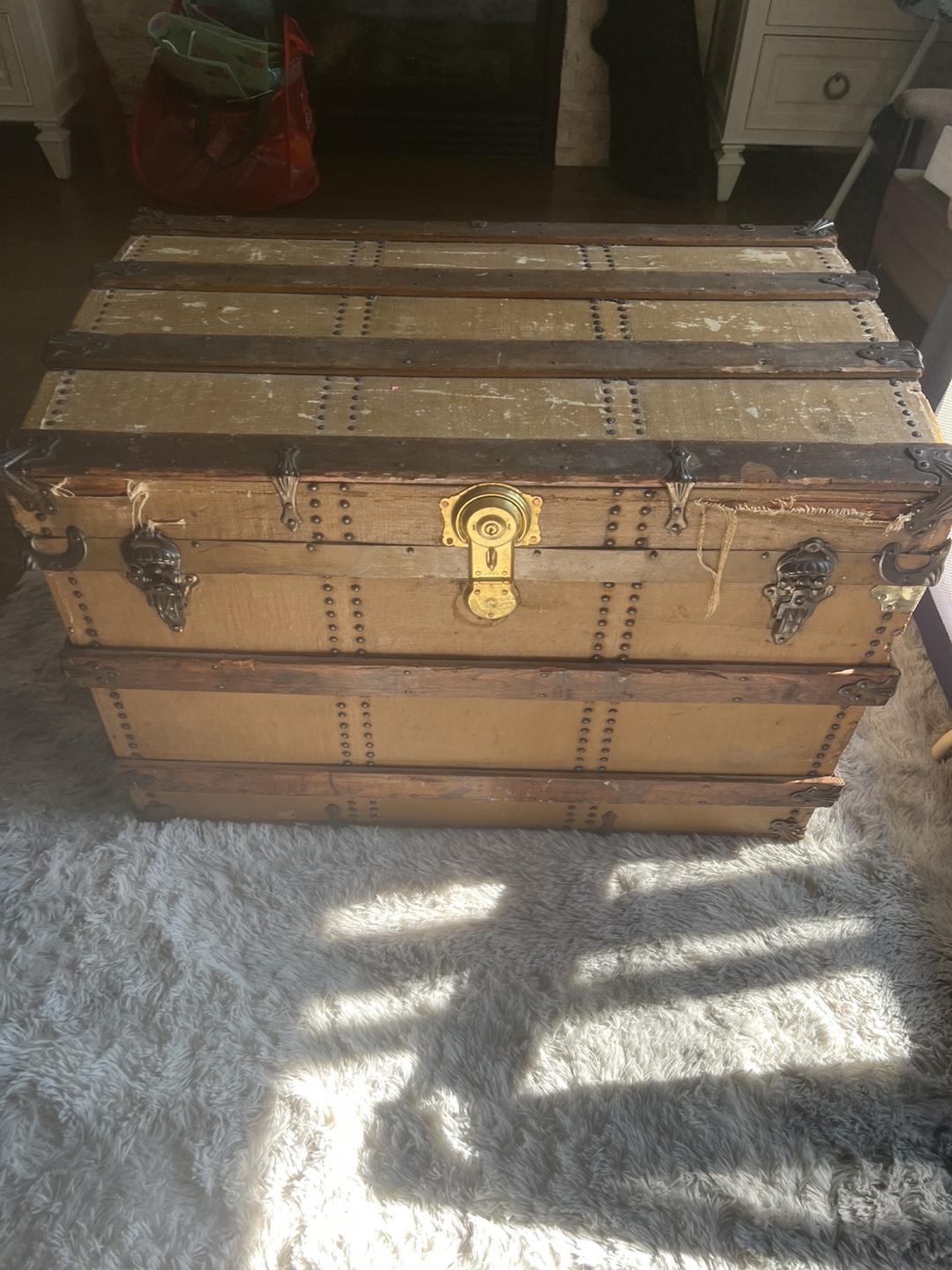 Antique Steamer Trunk - photo 4