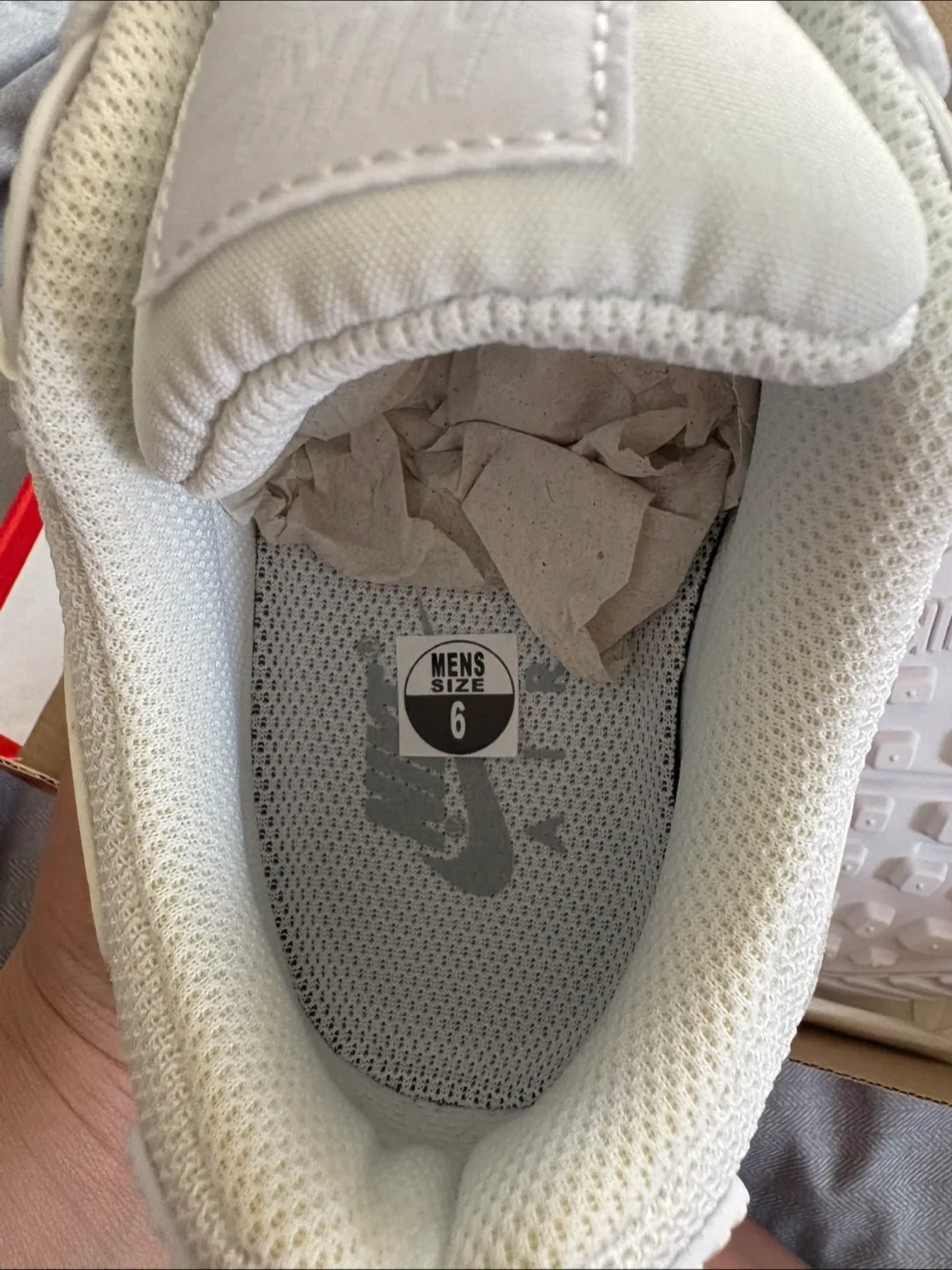 Nike Air Max 90 - Men's Size 6 - White image indicator(4)