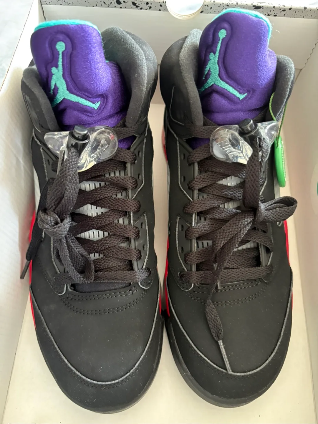 Nike Air Jordan 5 Retro Black/Emerald-Fire Red, US 7.5 image indicator(2)