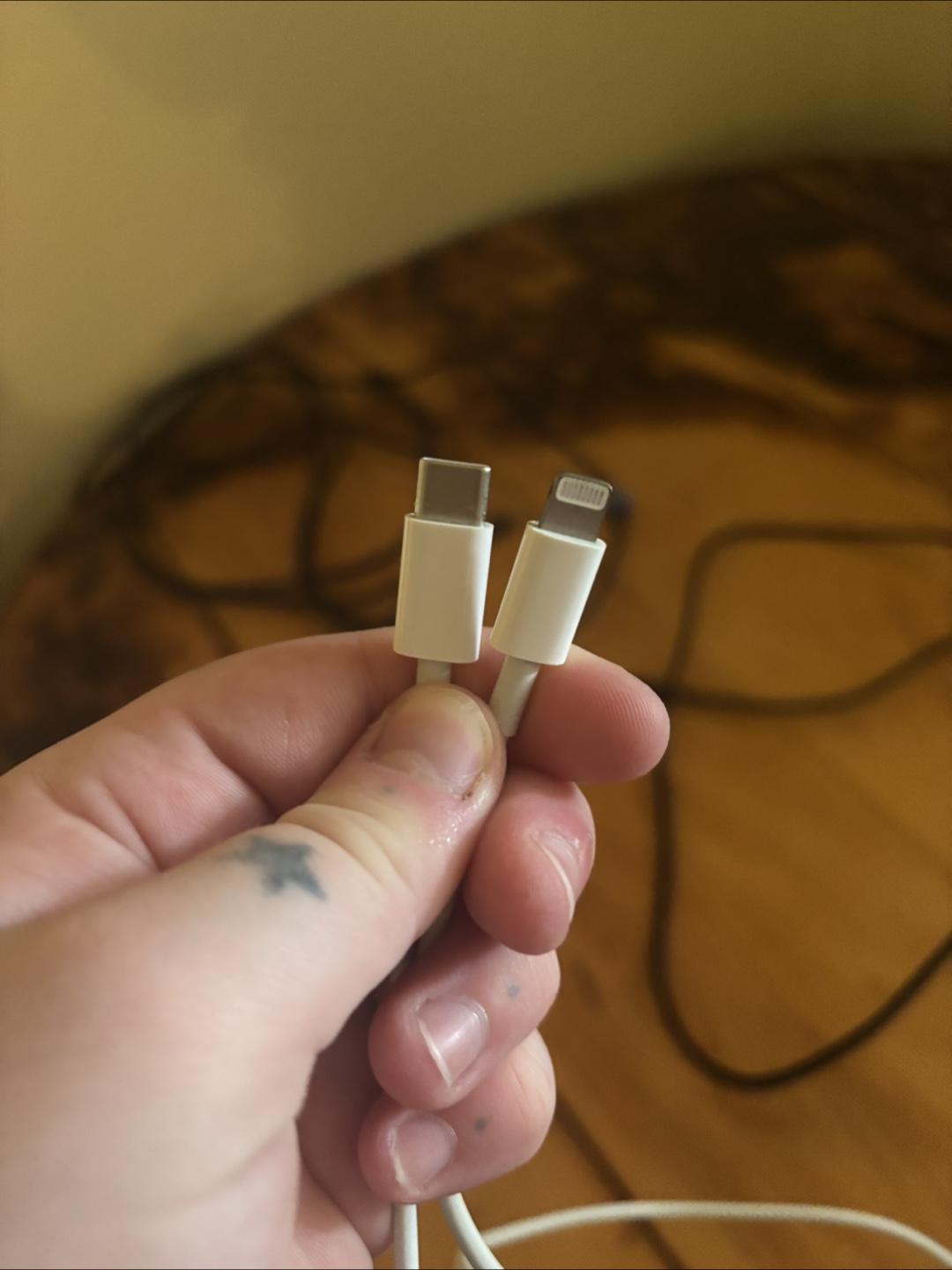 Old iphone Cables - photo 2