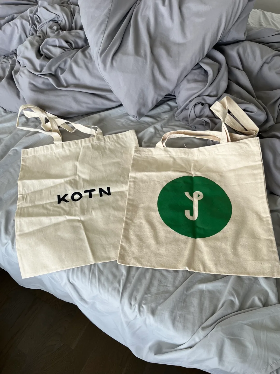 KOTN & Juno Veterinary Tote Bags thumbnail