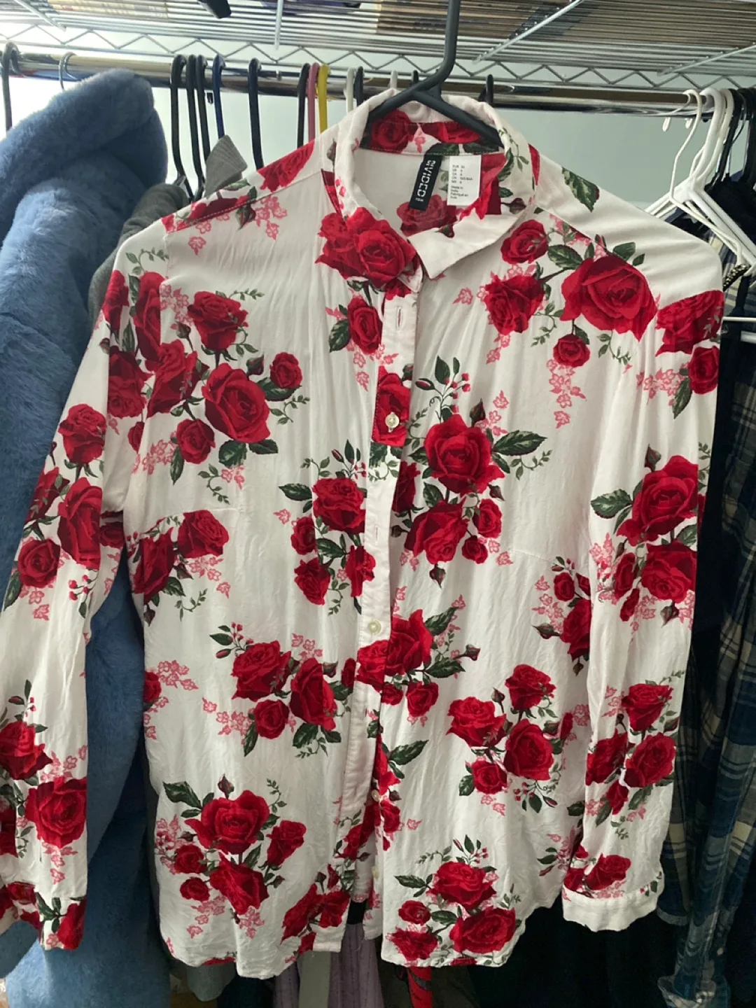 H&M Divided Floral Button-Up Shirt - Size 6 thumbnail