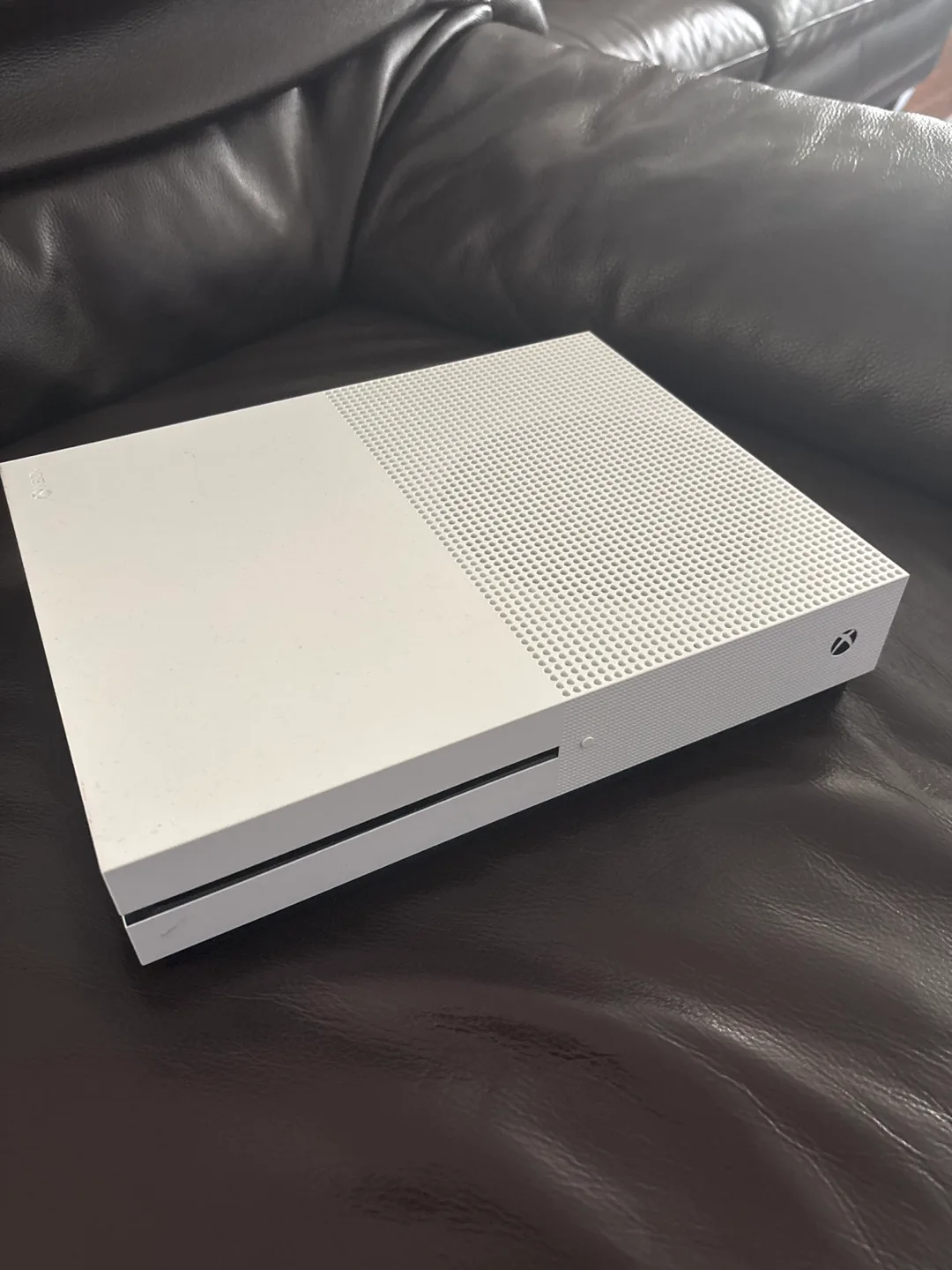 Xbox One S - White Console thumbnail