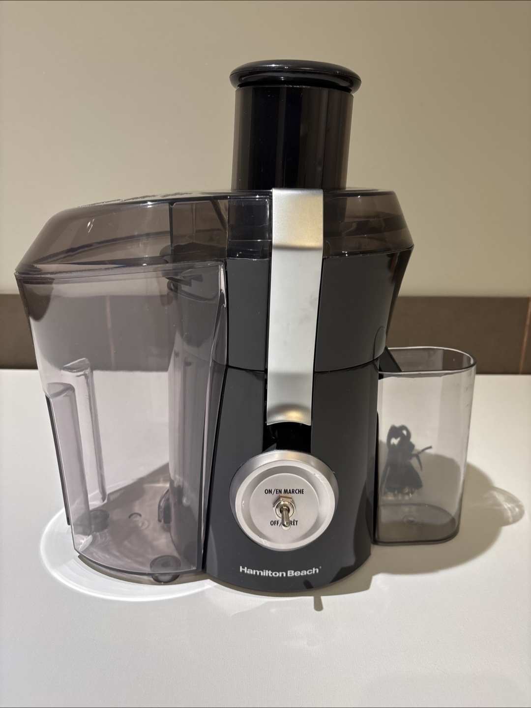 Hamilton Beach Big Mouth Pro Juice Extractor - 67650C