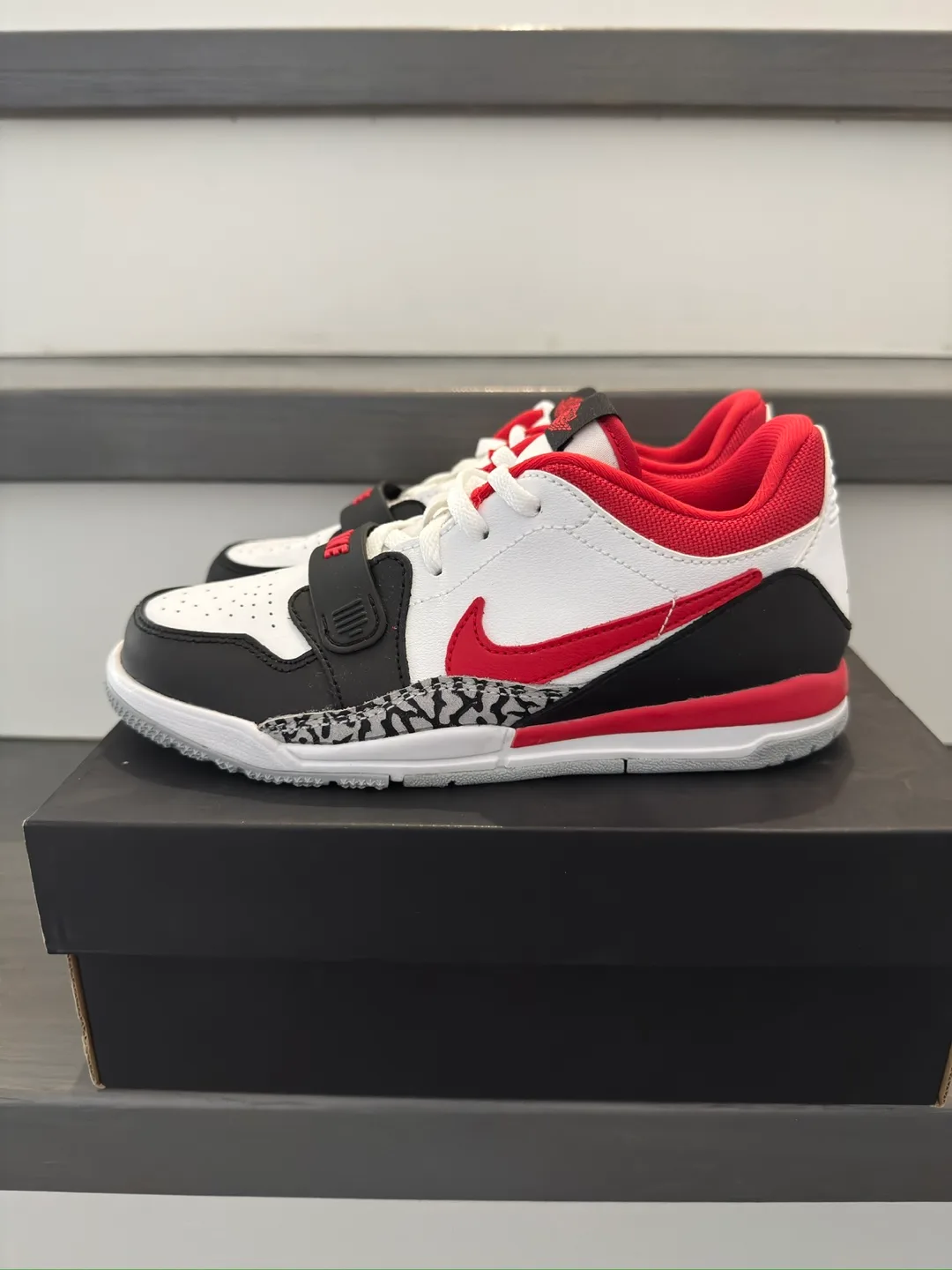 Nike Jordan Legacy 312 Low PS size 2Y image indicator(5)