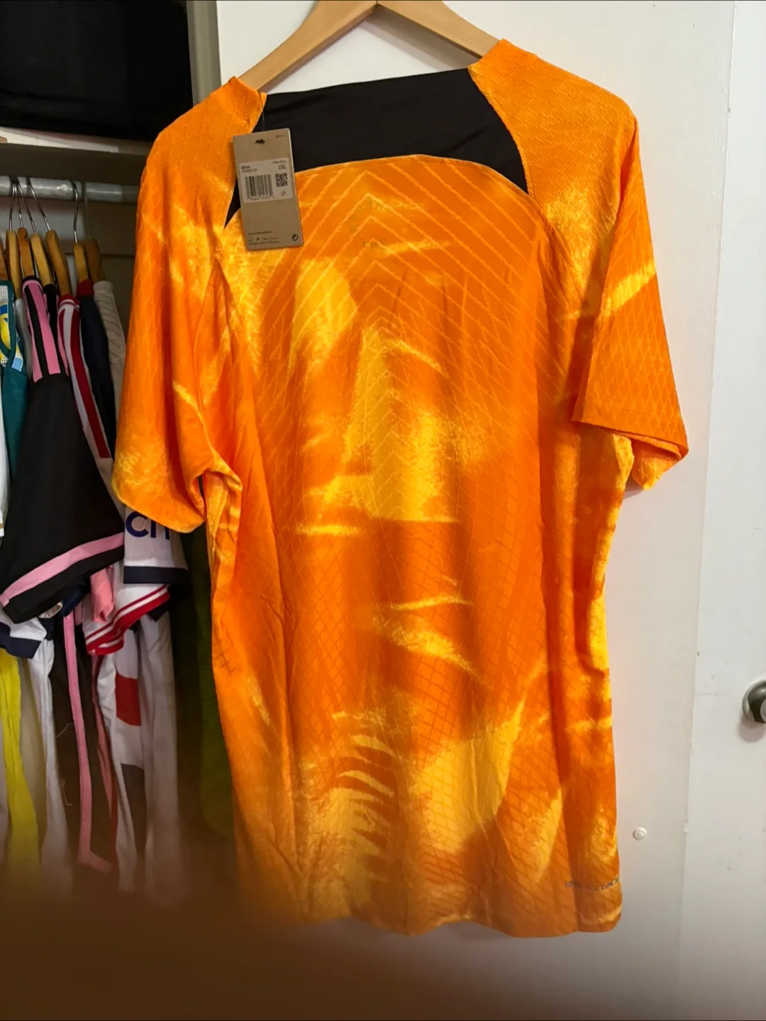 Nike Netherlands 2022/23 Home Jersey - Orange, Size L image indicator(2)