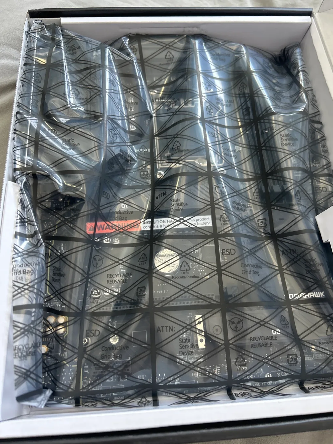 MSI MAG b650 tomahawk wifi motherboard image indicator(4)