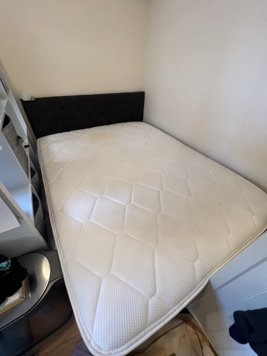 Queen size plush mattress