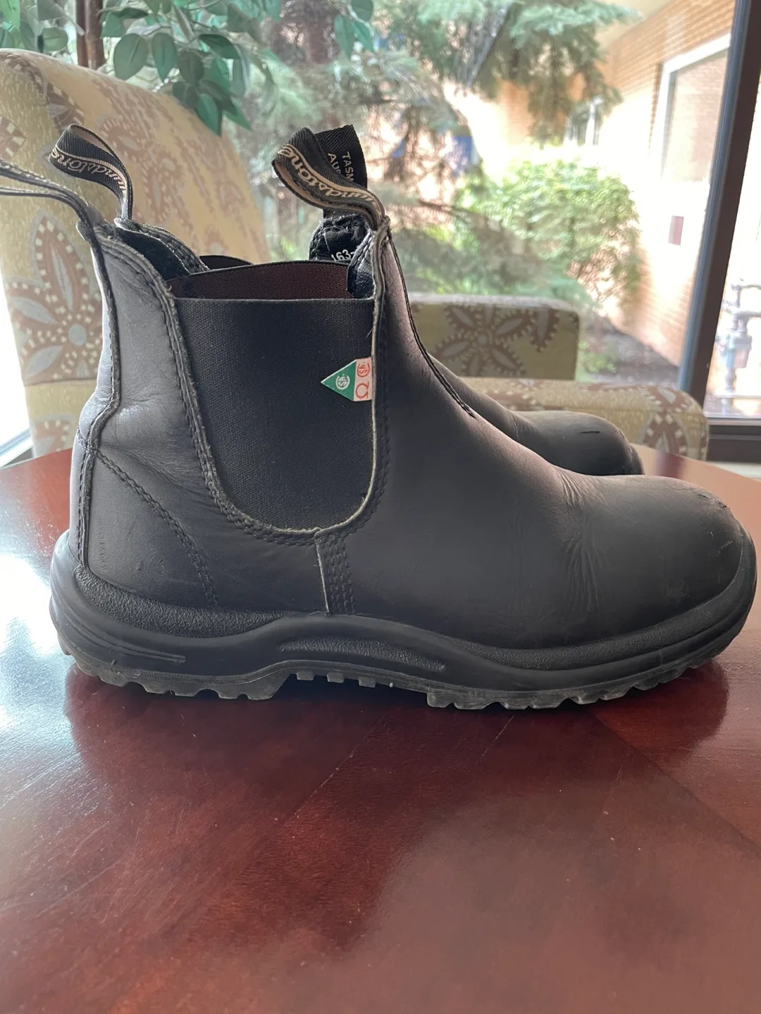 Blundstone Black Leather Chelsea  Boots Steel Toe size 7.5 men’s thumbnail