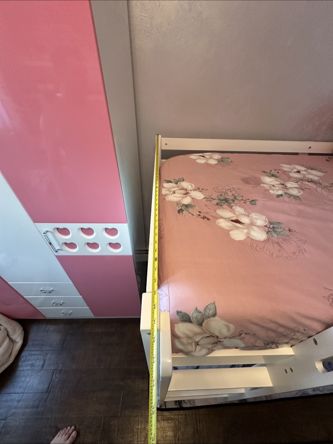 Delta Children Twin bed+ 2 Free rugs in the photo 5x7 and 3x5 - photo 3