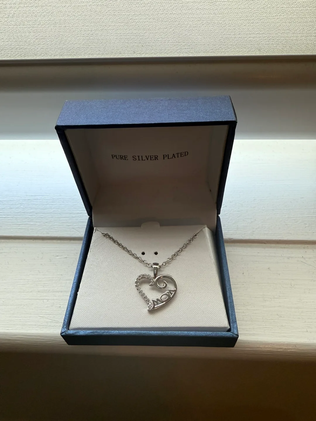 Silver Plated Heart Pendant Necklace thumbnail
