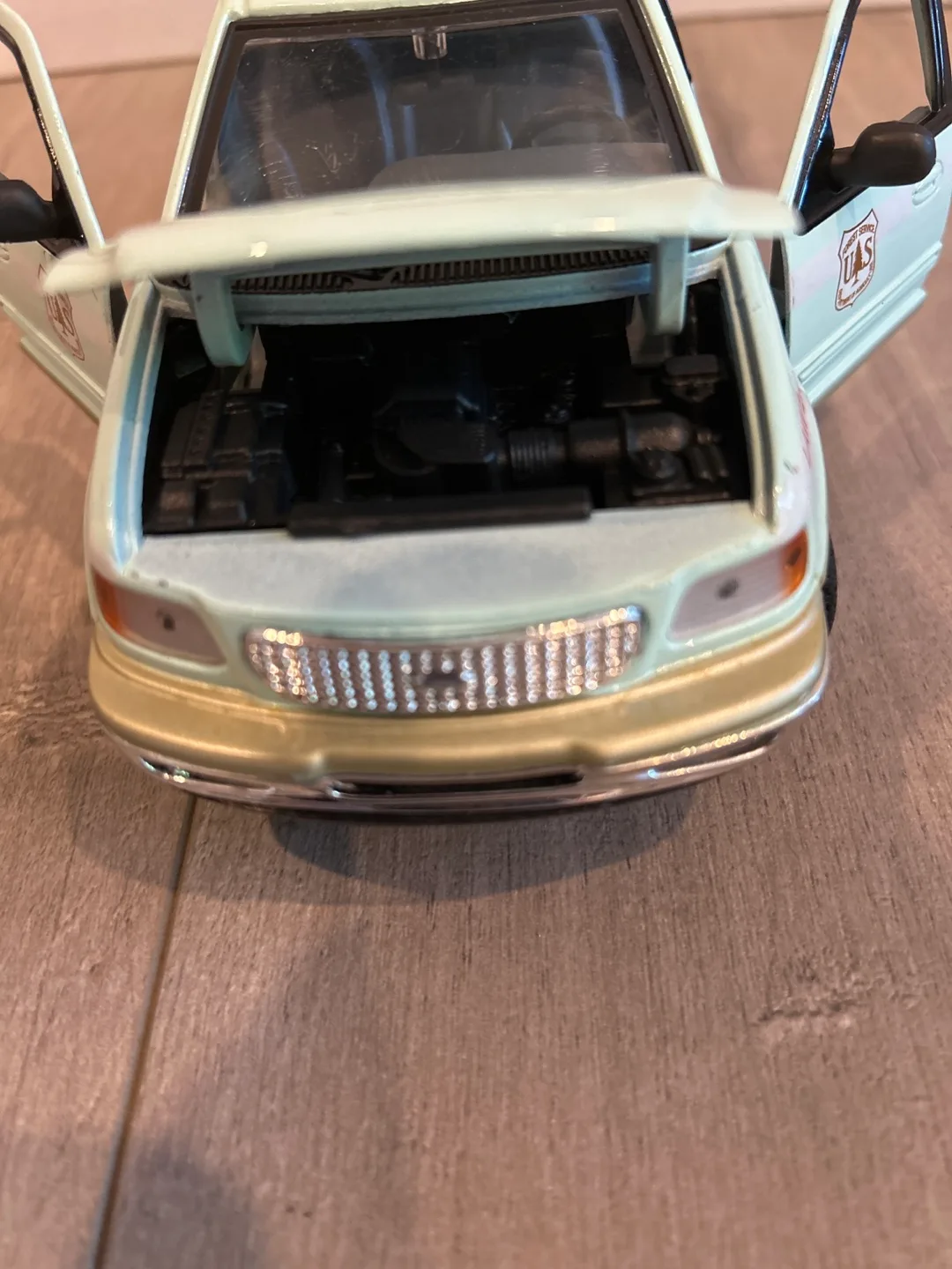 Ford Expedition Law Enforcement Diecast Model image indicator(4)