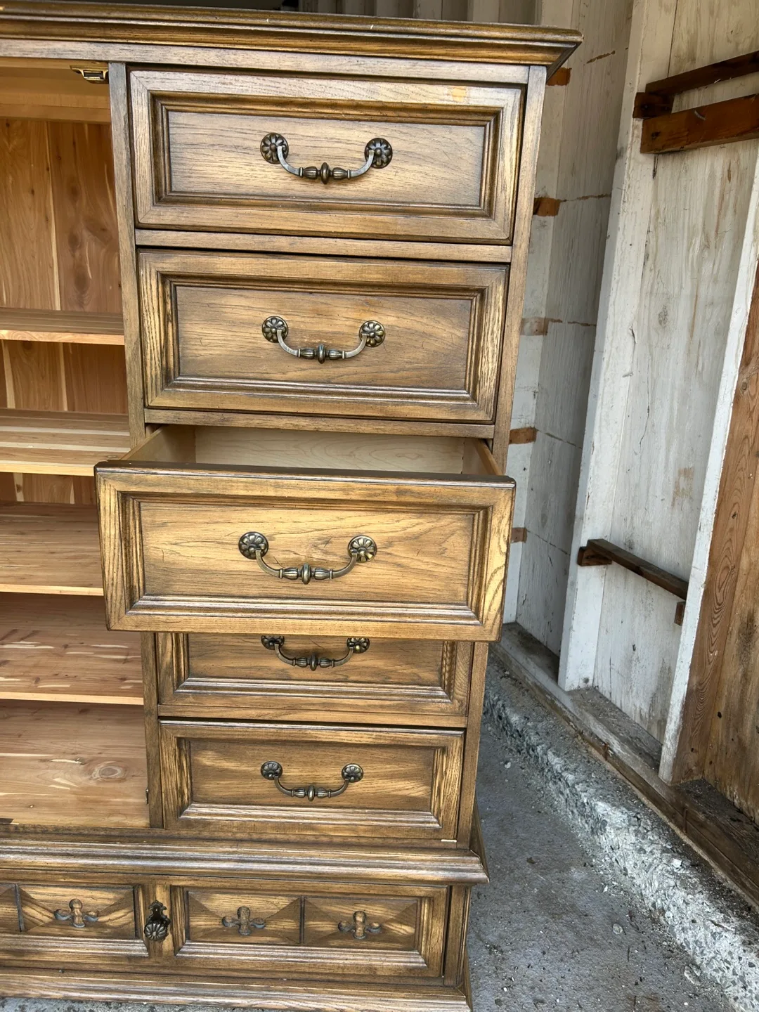 TALL BOY image indicator(4)