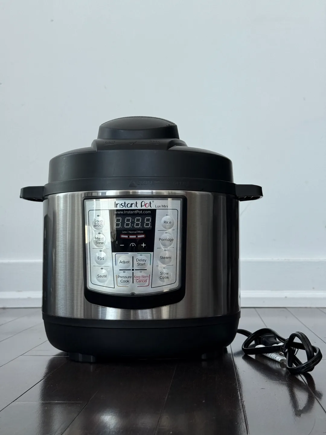 Instant Pot Lux Mini 3-Quart – 6-in-1 Multi-Use Cooker thumbnail