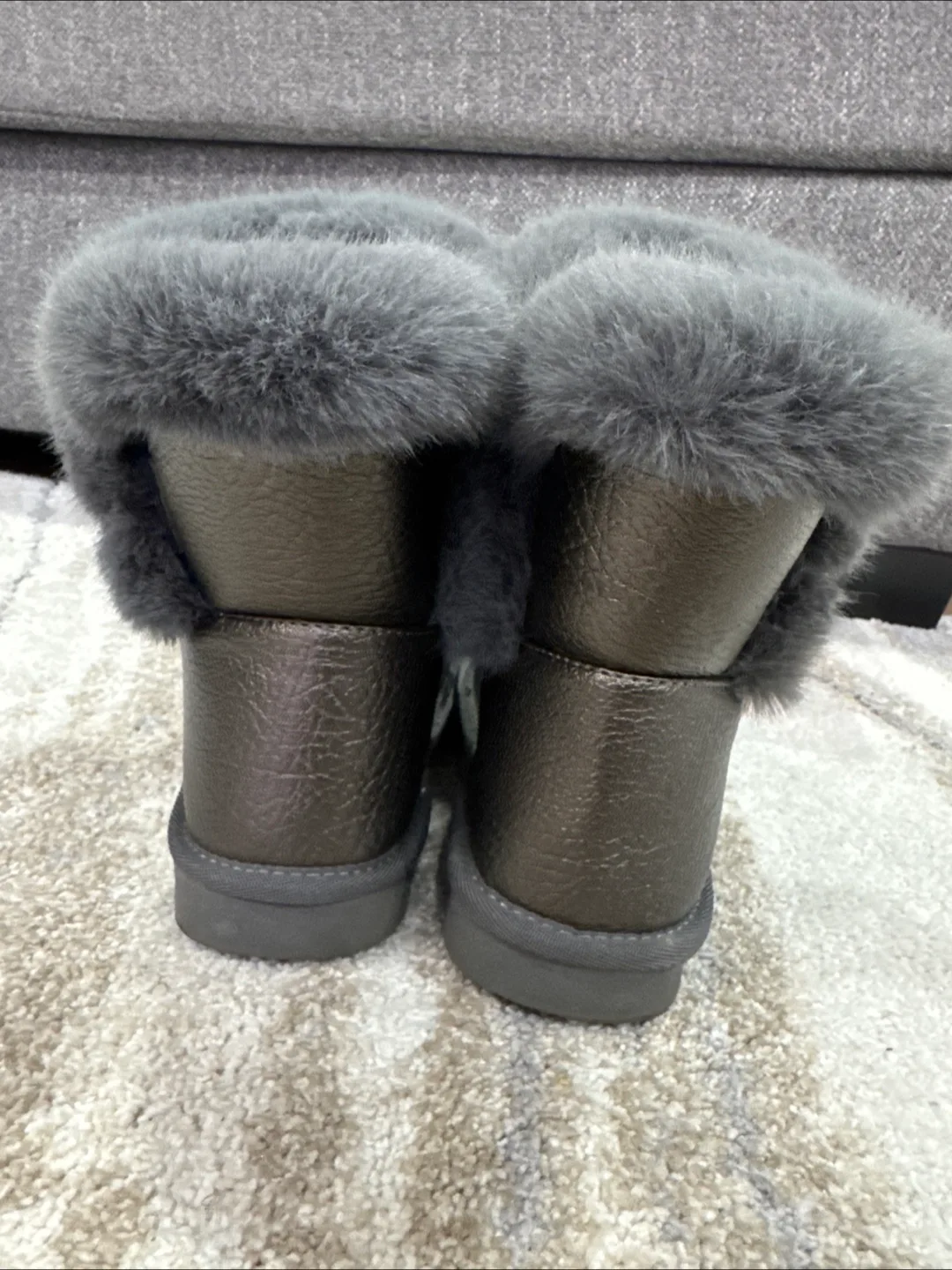 Apawwa Winter Boots, Grey Fur Trim image indicator(2)