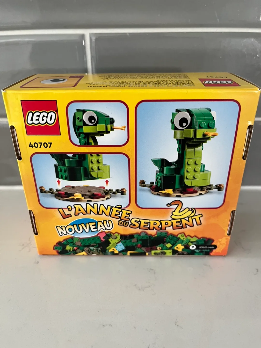 LEGO 40707 Year of the Snake image indicator(2)