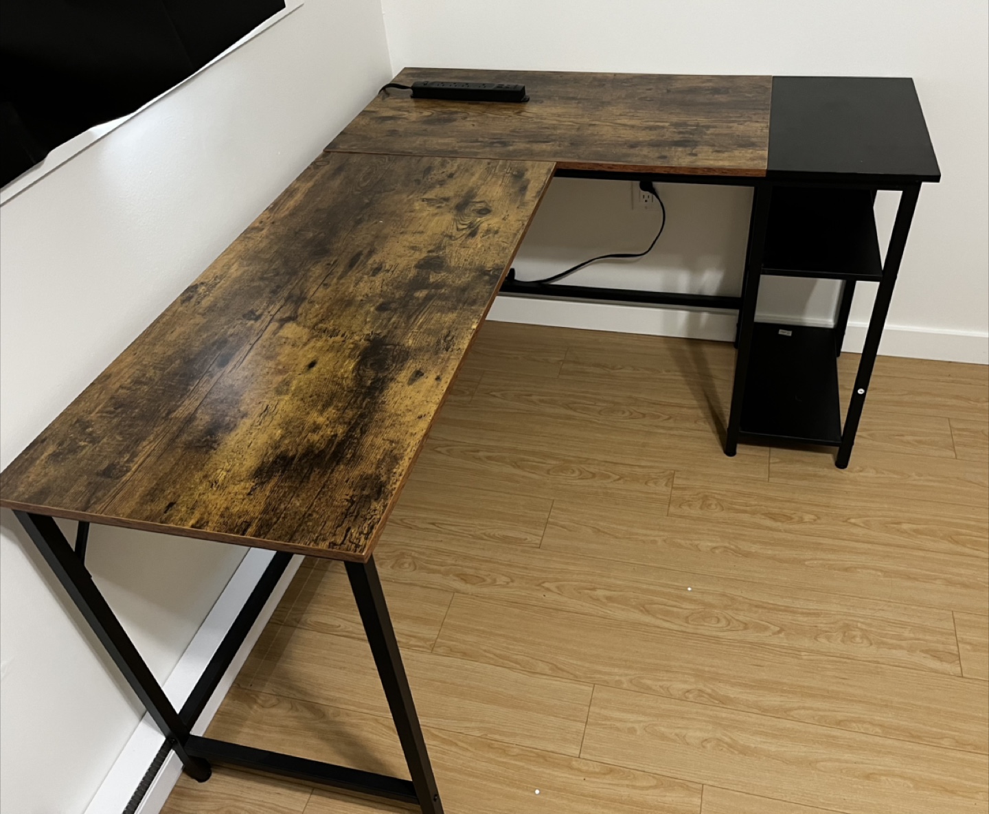L-shaped desk - photo 4