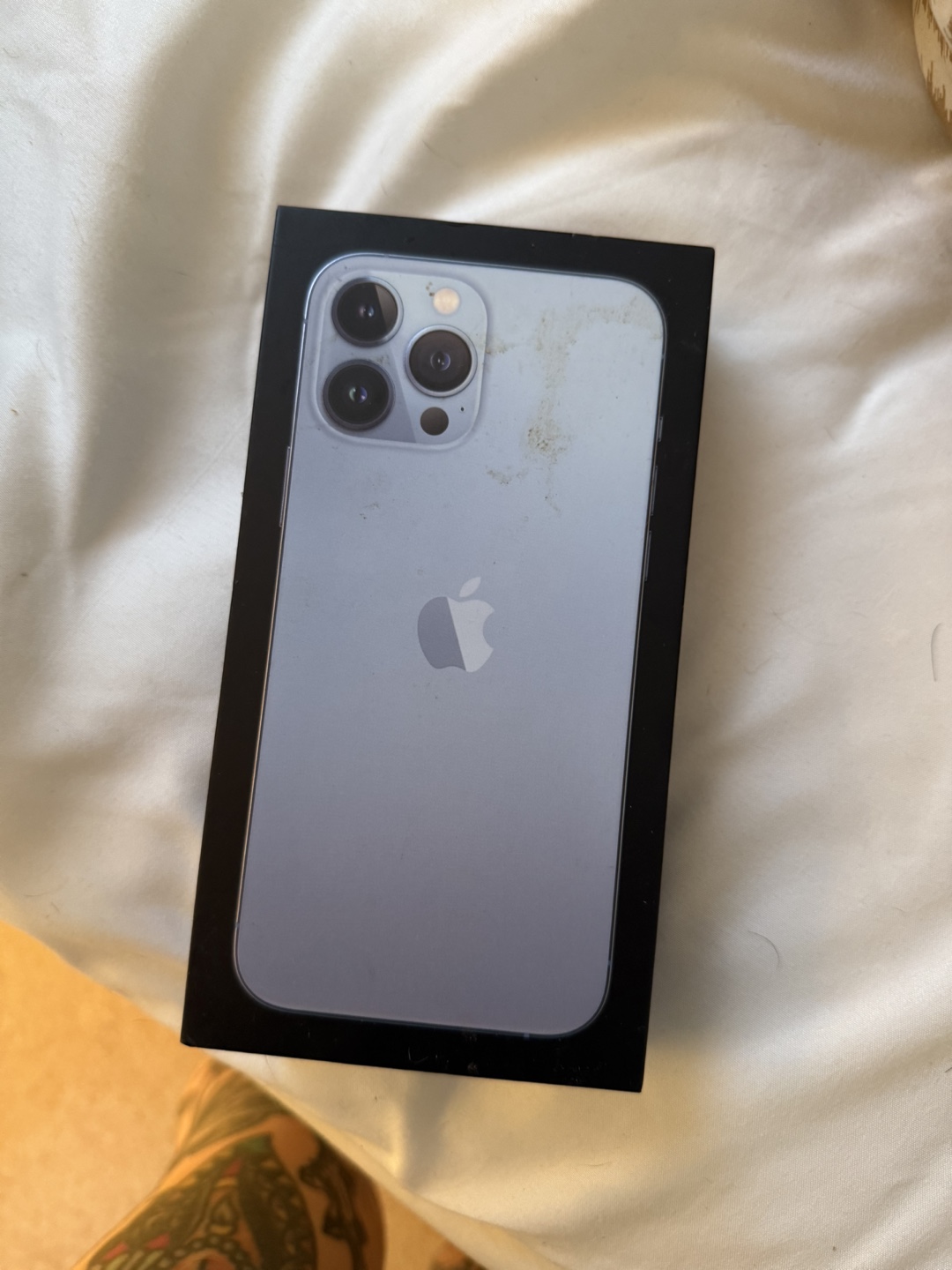 New iPhone 13 Pro Max - Blue - photo 4