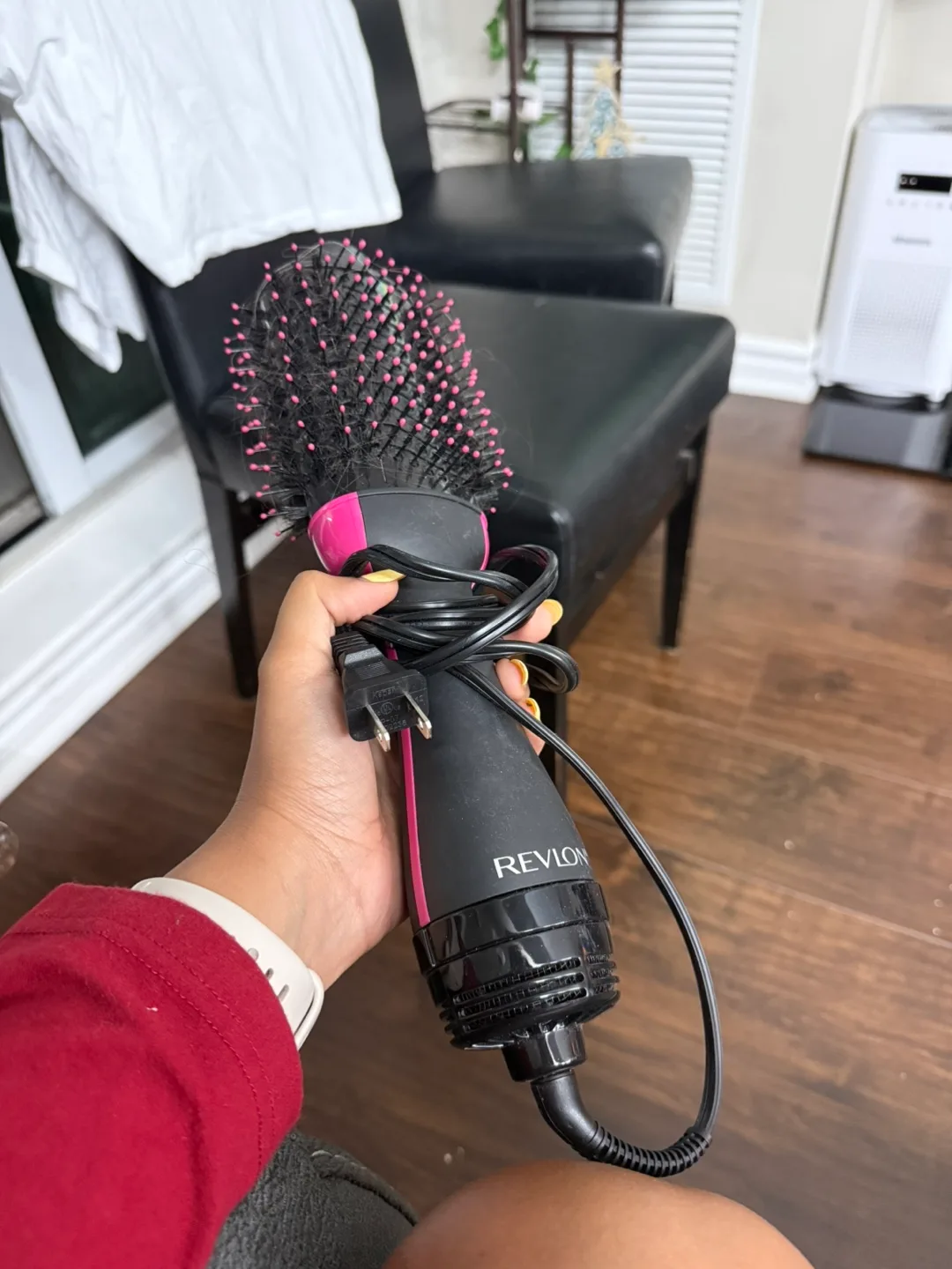 Revlon One-Step Hair Dryer & Volumizer Hot Air Brush thumbnail
