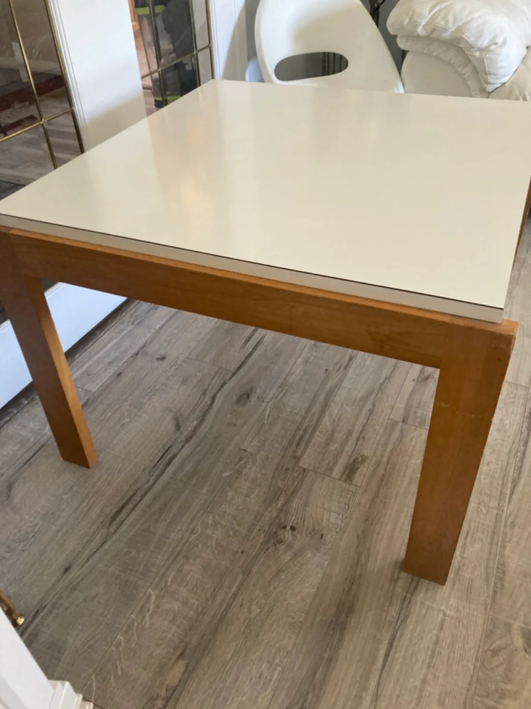 Square Table - White Top, Wooden Legs image indicator(3)