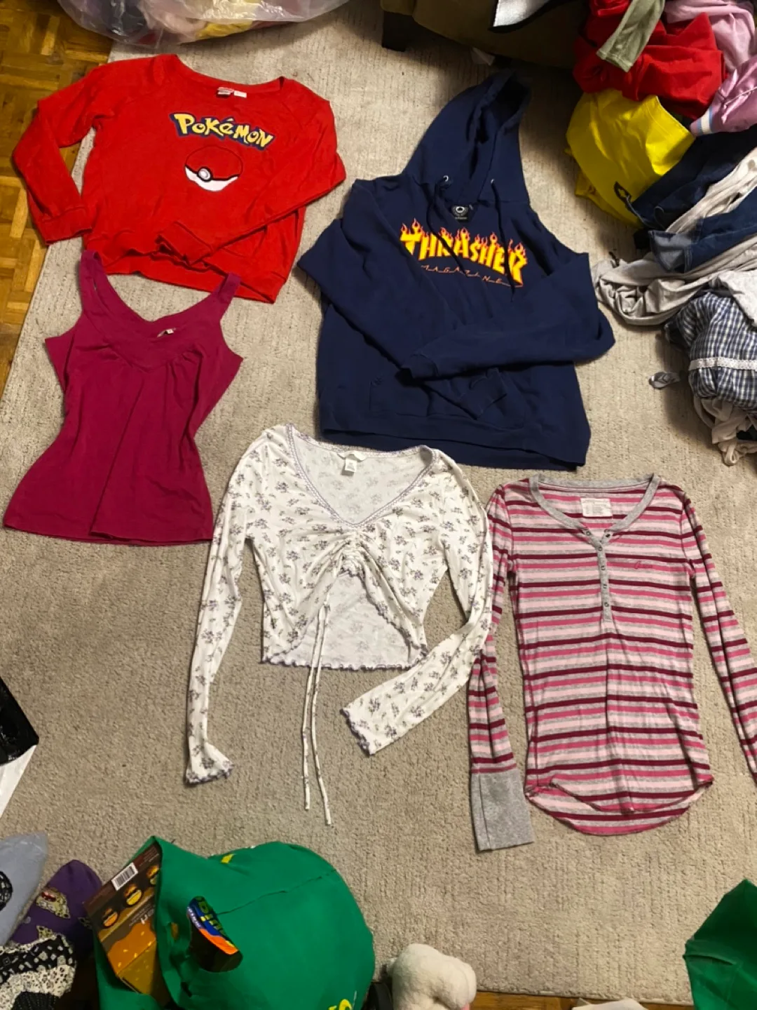 All clothing under $5‼️ NEED GONE ASAP image indicator(4)