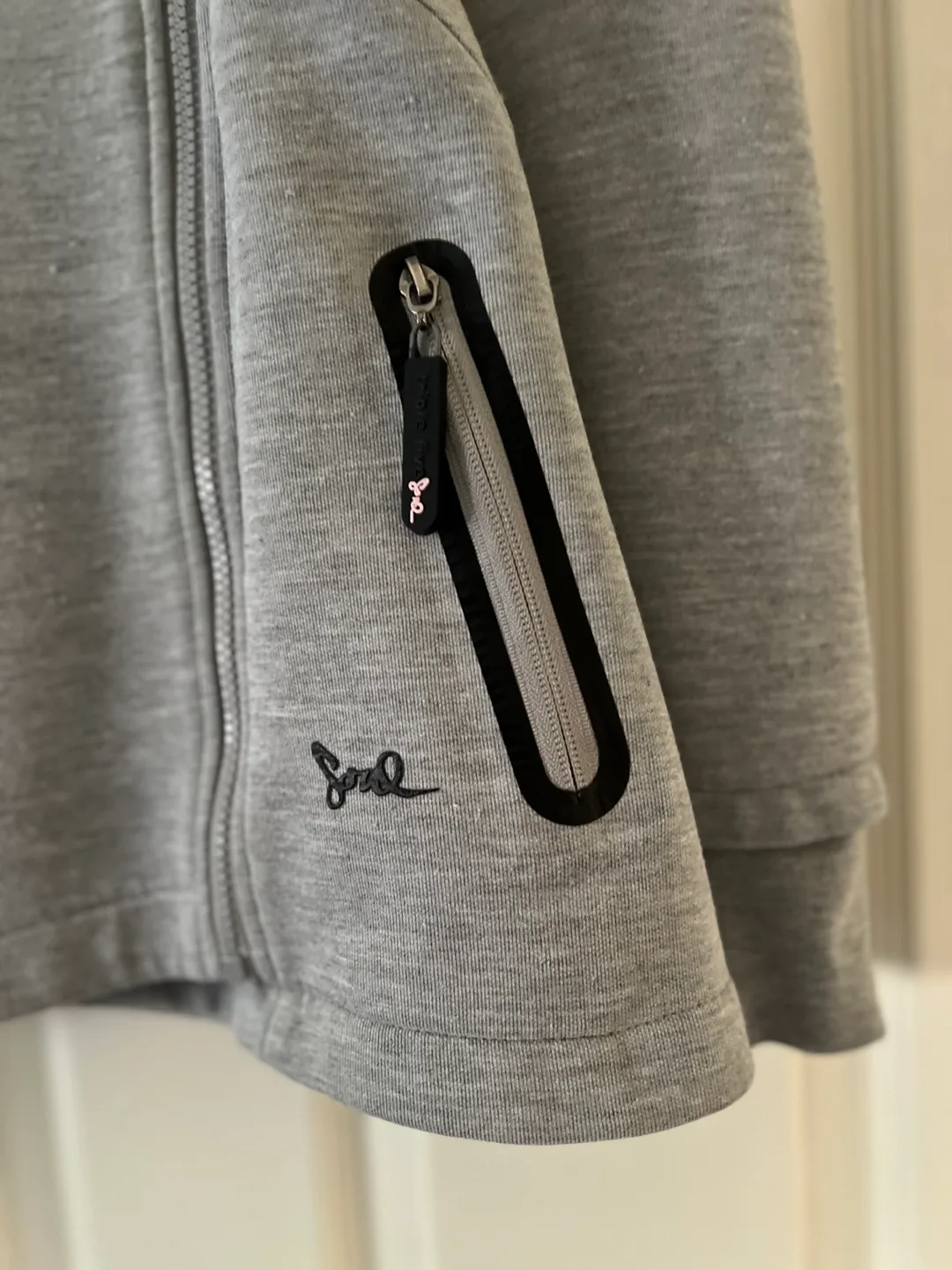 Triple Five Soul Grey hoodie - Size XL image indicator(4)