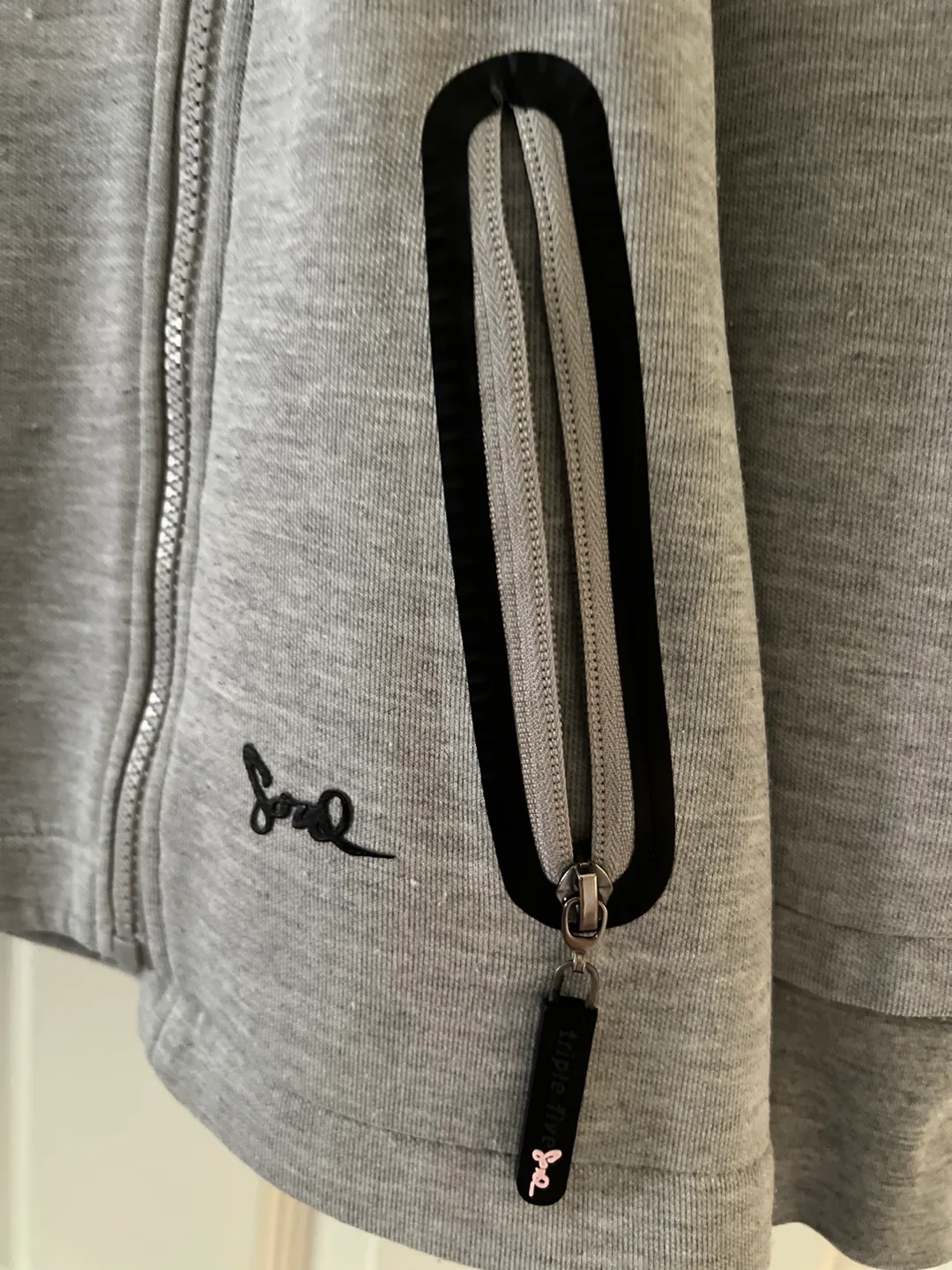 Triple Five Soul Grey hoodie - Size XL image indicator(3)