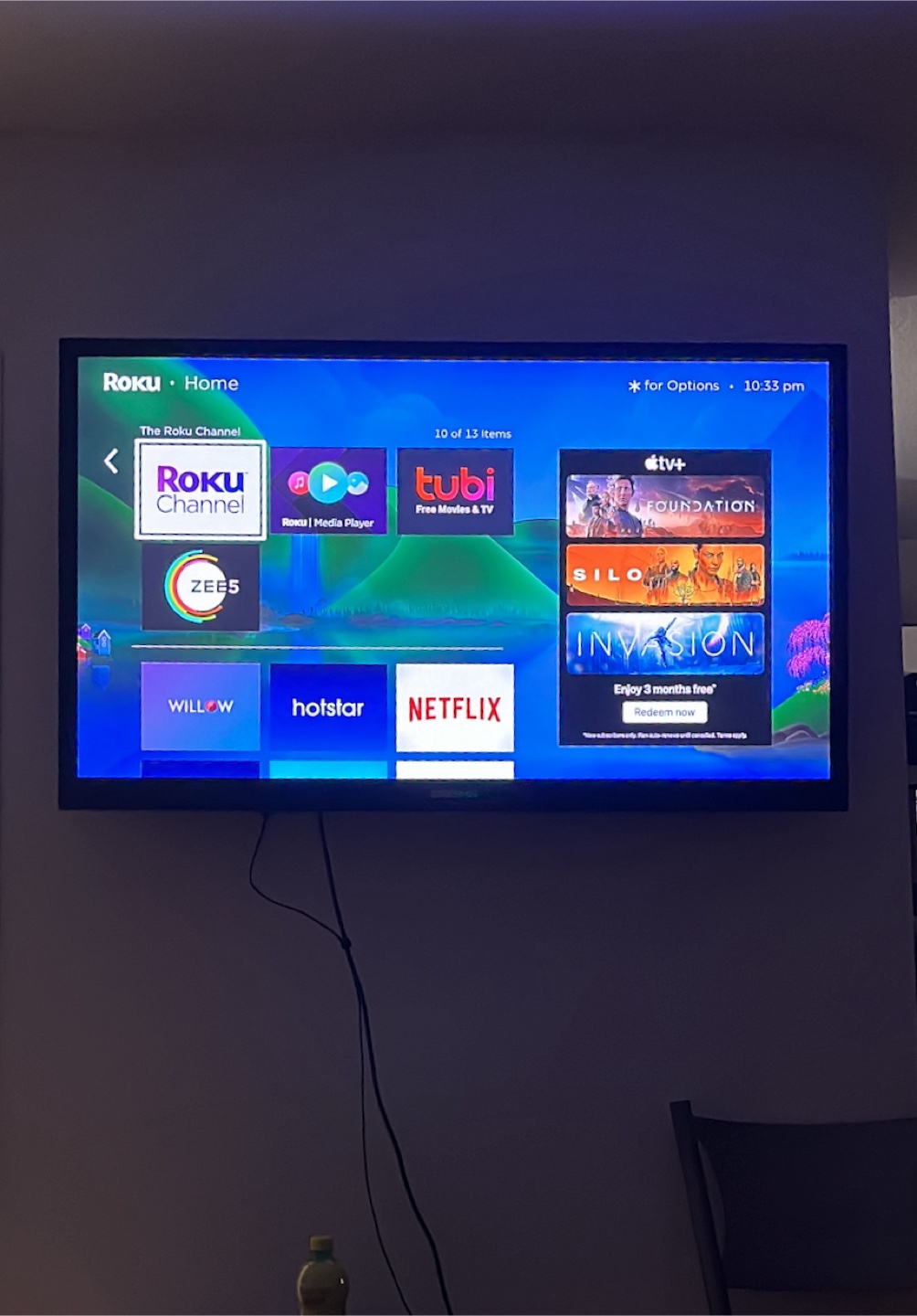 55” Samsung HD TV + 4K Roku Stick with Dolby Vision - photo 3