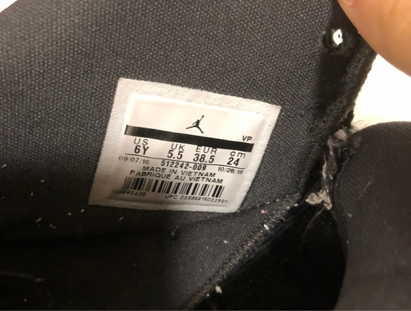 Air Jordan Son of Mars Sneakers - Size 6Y image indicator(4)